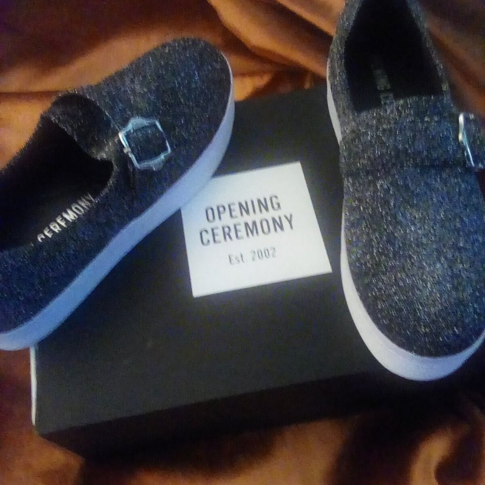 Women's size 8 Open Ceremony Tennis Shoes.